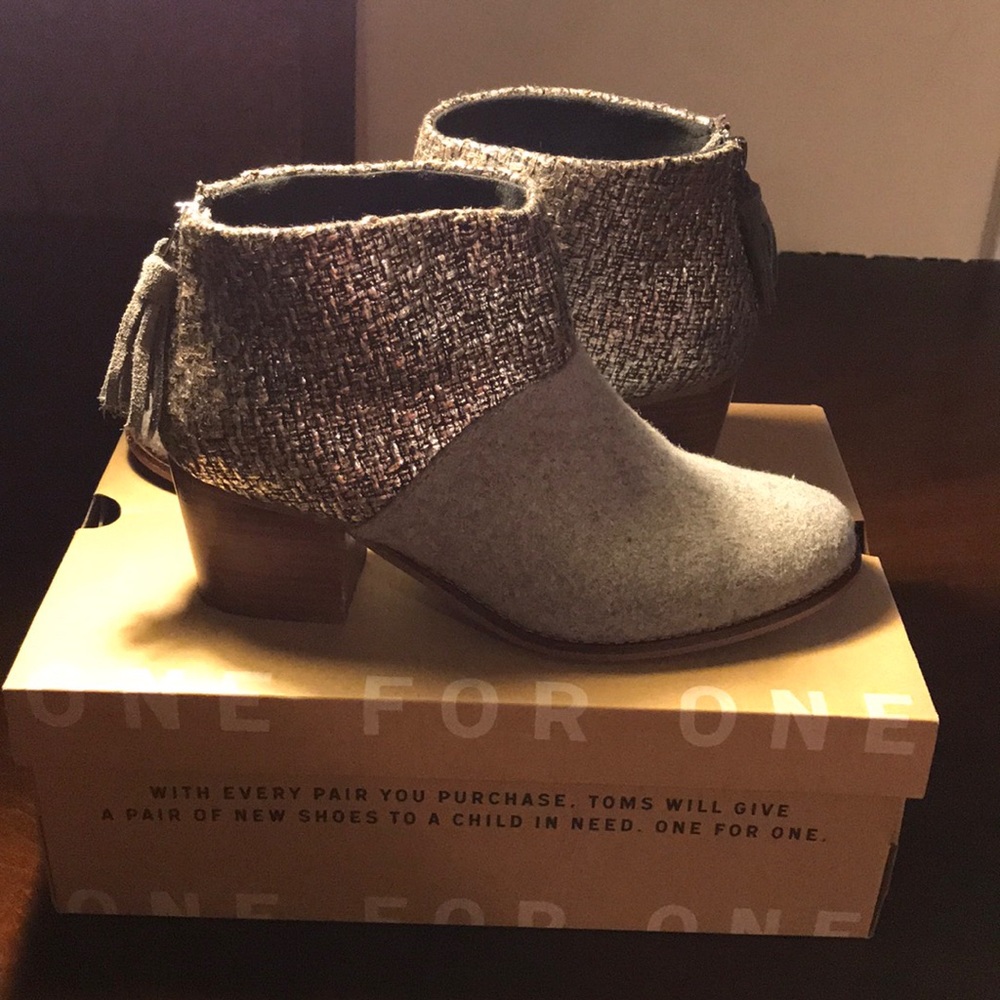Toms booties